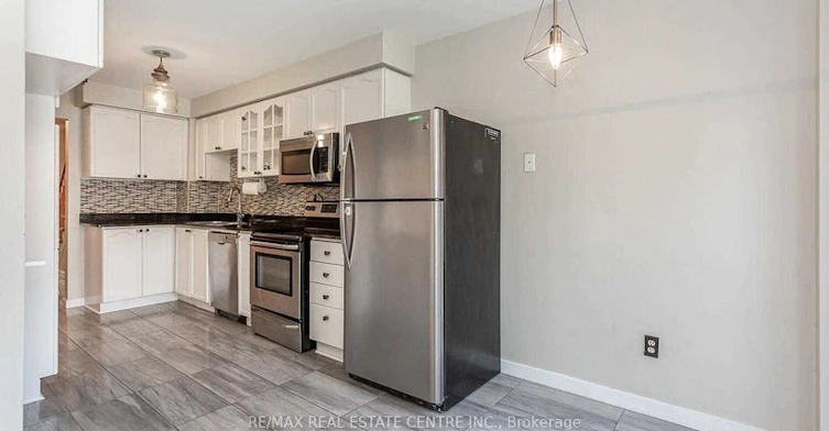 Upper-1051 Blizzard Road, Mississauga, ON, L5V 1T2 - 11