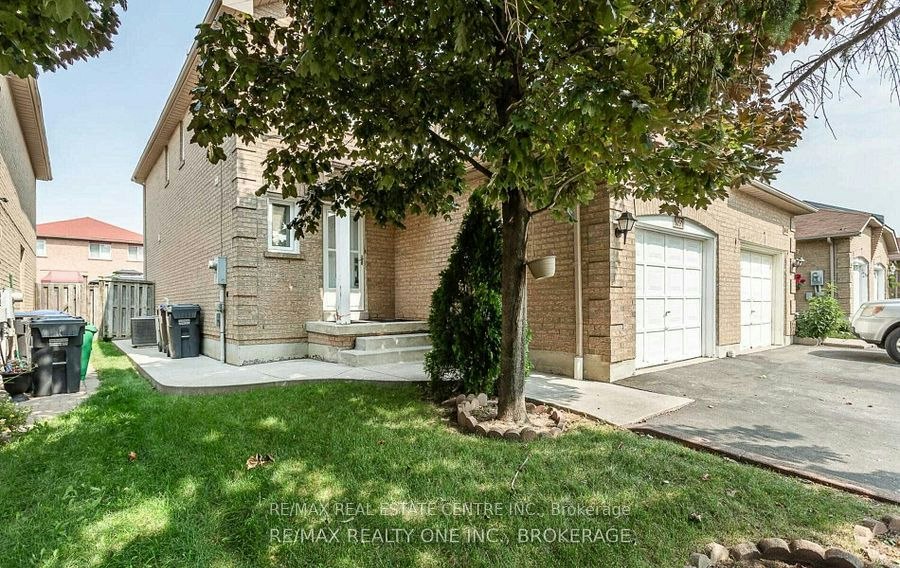 Upper-1051 Blizzard Road, Mississauga, ON, L5V 1T2 - 2