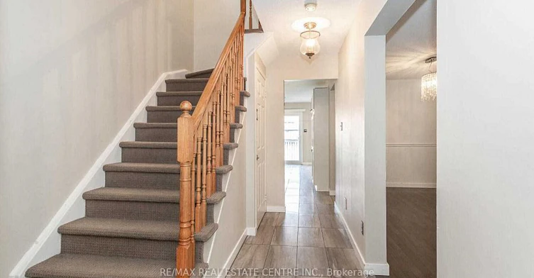 Upper-1051 Blizzard Road, Mississauga, ON, L5V 1T2 - 5