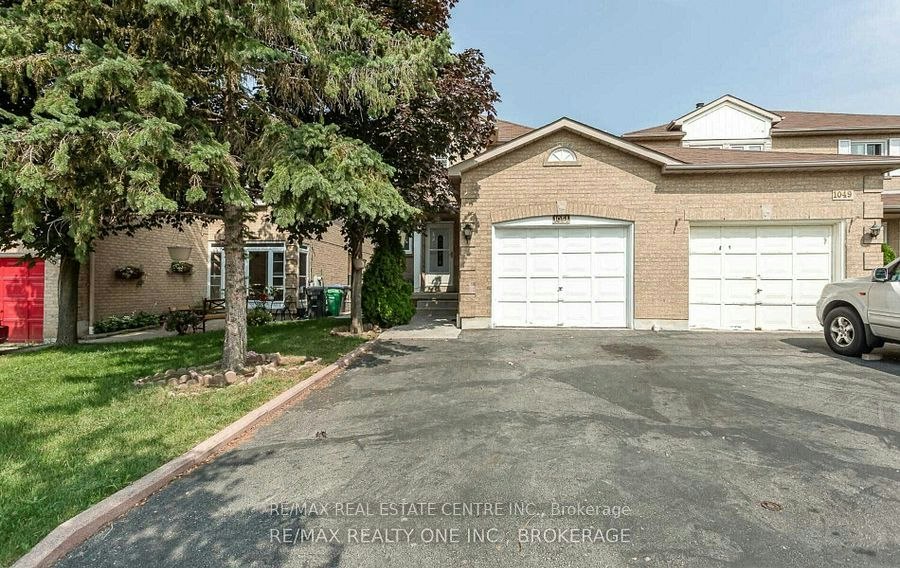 Upper-1051 Blizzard Road, Mississauga, ON, L5V 1T2