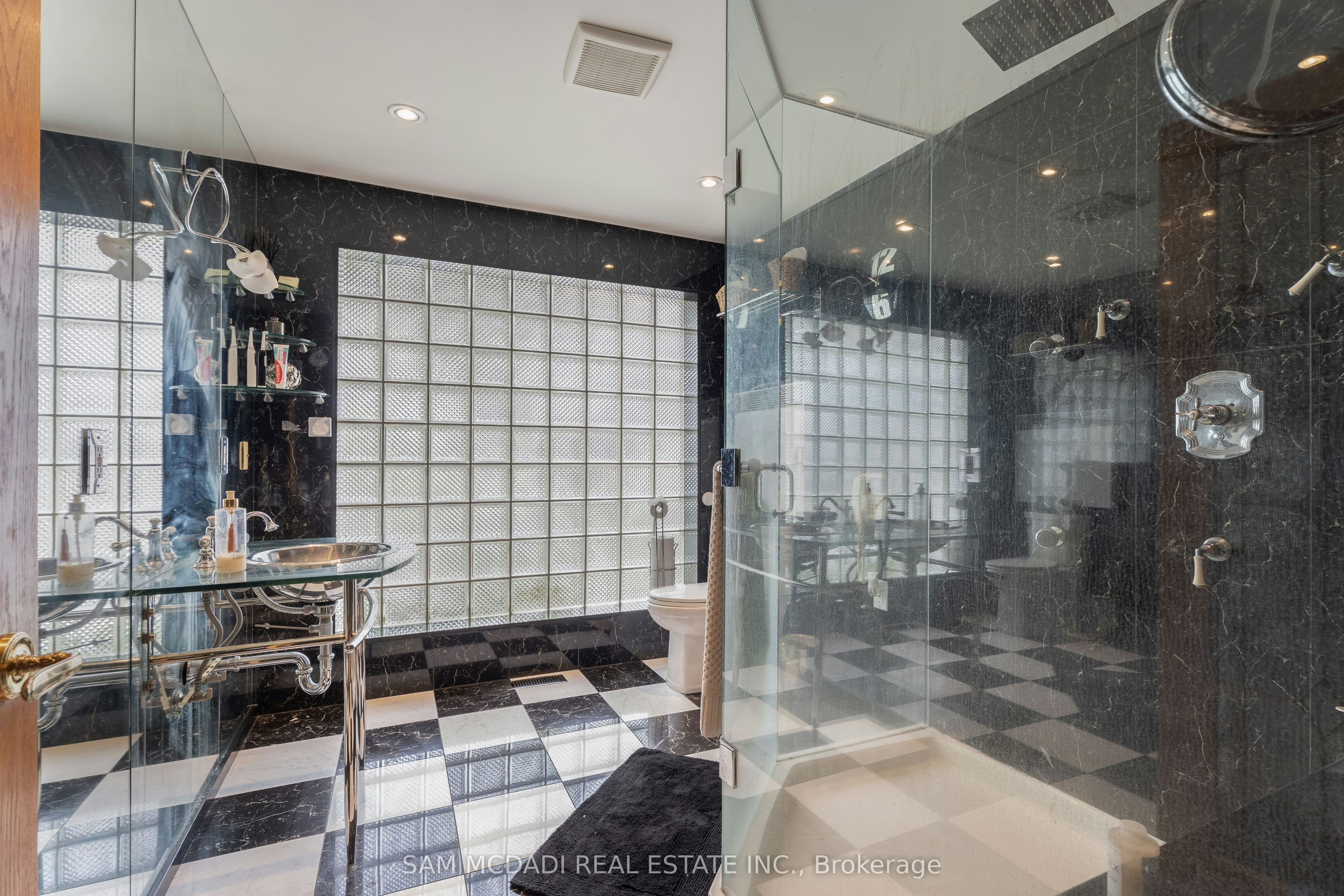 2221 Greenhurst Avenue, Mississauga, ON, L4X 1J5 - 30