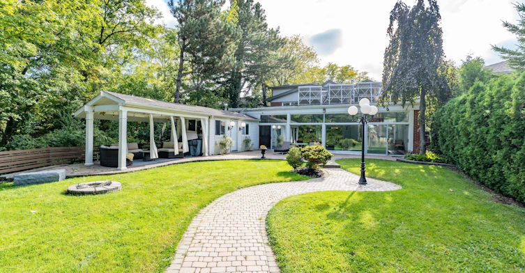2221 Greenhurst Avenue, Mississauga, ON, L4X 1J5 - 2