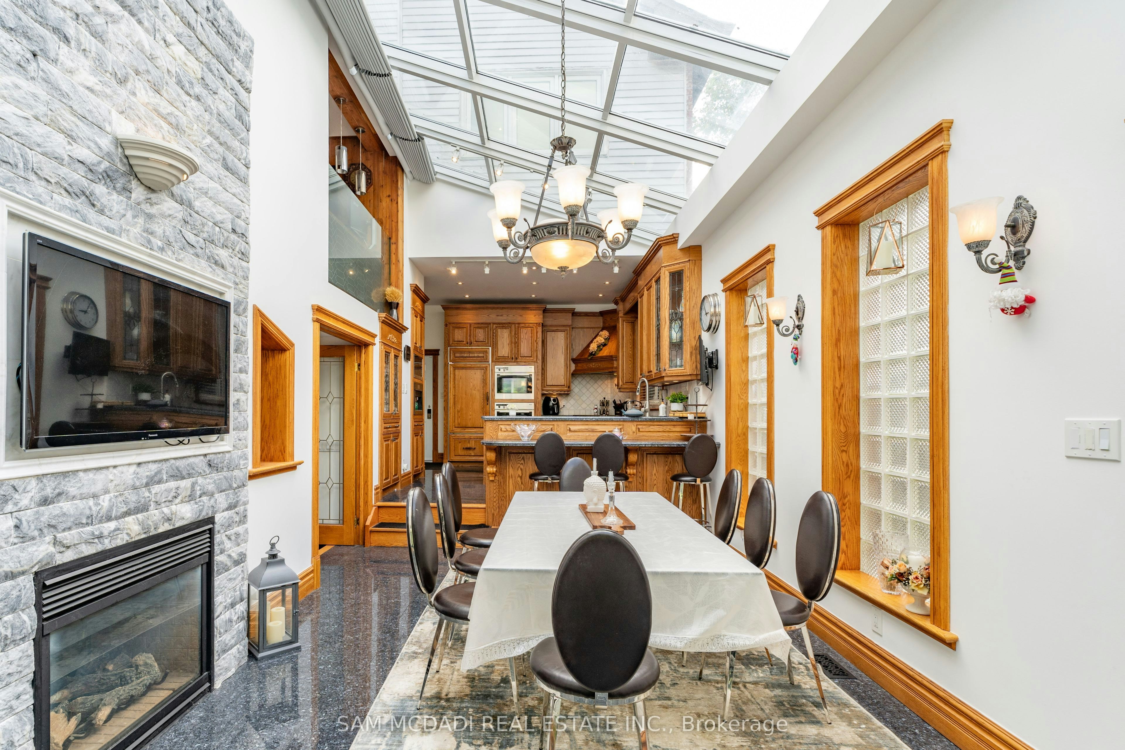 2221 Greenhurst Avenue, Mississauga, ON, L4X 1J5 - 14