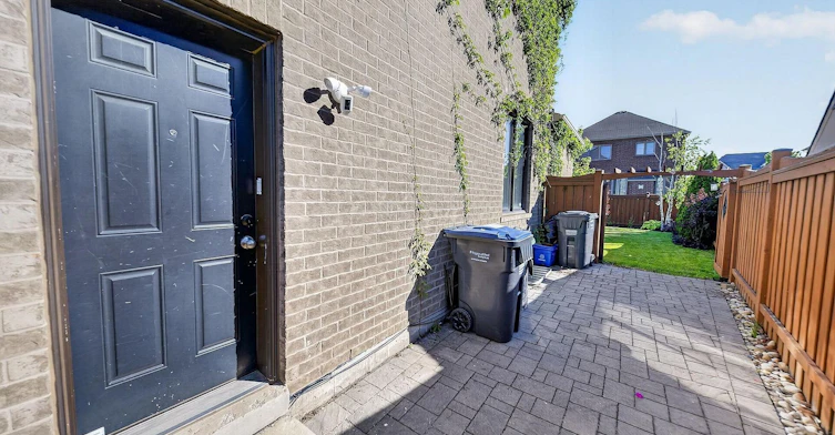 2-33 Andretti Crescent, Brampton, ON, L6X 5G6 - 2