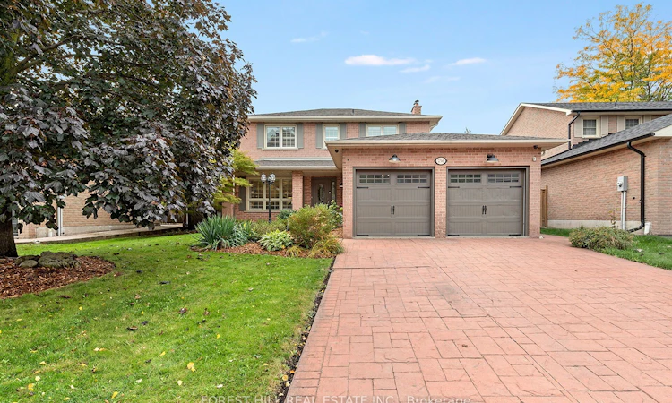 256 Randall Crescent