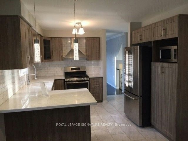 Upper-7092 Walworth Court, Mississauga, ON, L5N 7L4 - 7