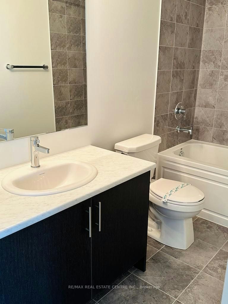 410 3401 Ridgeway Drive, Mississauga, ON, L5L 0B9 - 6