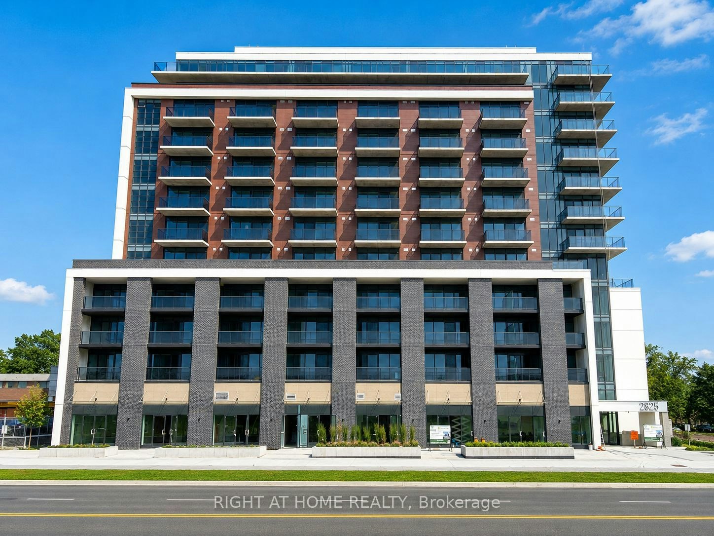714-2825 Jane Street, Toronto, ON, M3N 0A8