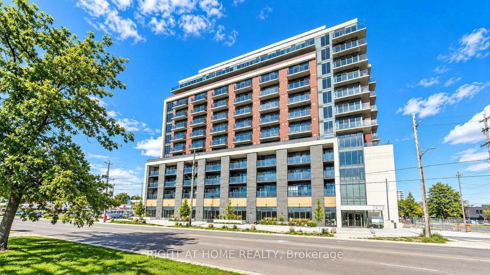 714-2825 Jane Street, Toronto, ON, M3N 0A8 - 2