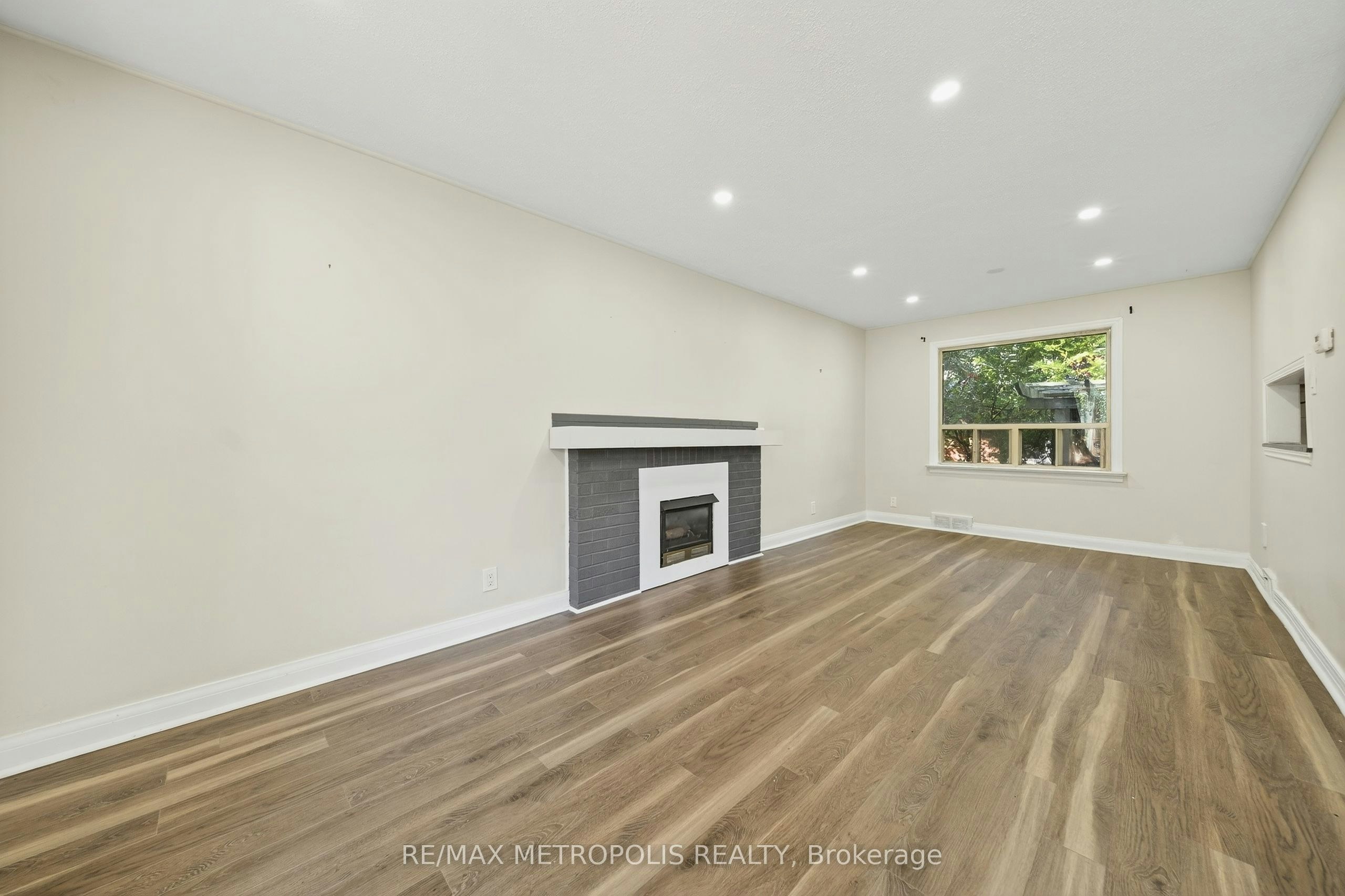 Main-78 Harold Street, Brampton, ON, L6Y 1E4 - 3