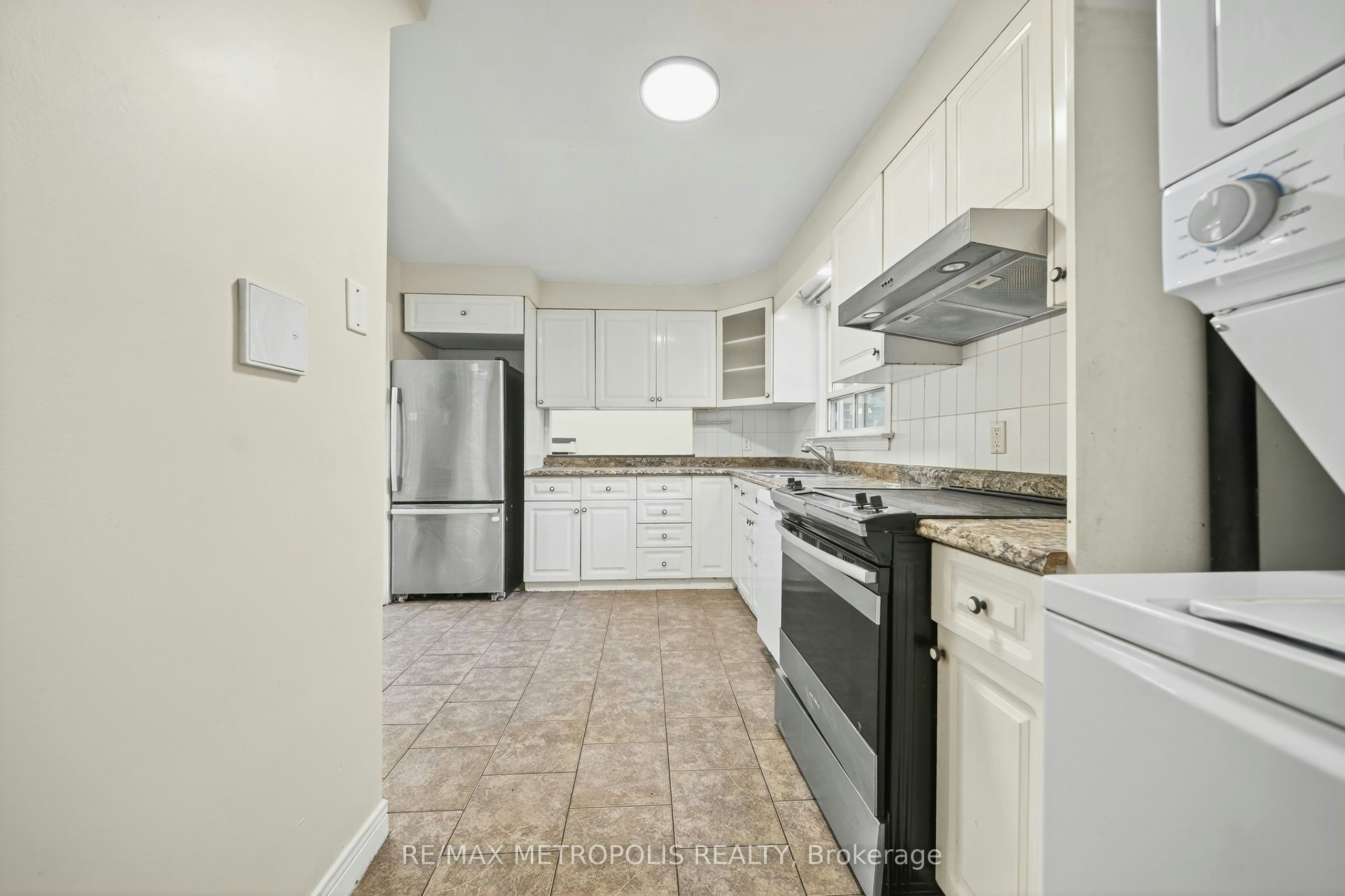 Main-78 Harold Street, Brampton, ON, L6Y 1E4 - 11