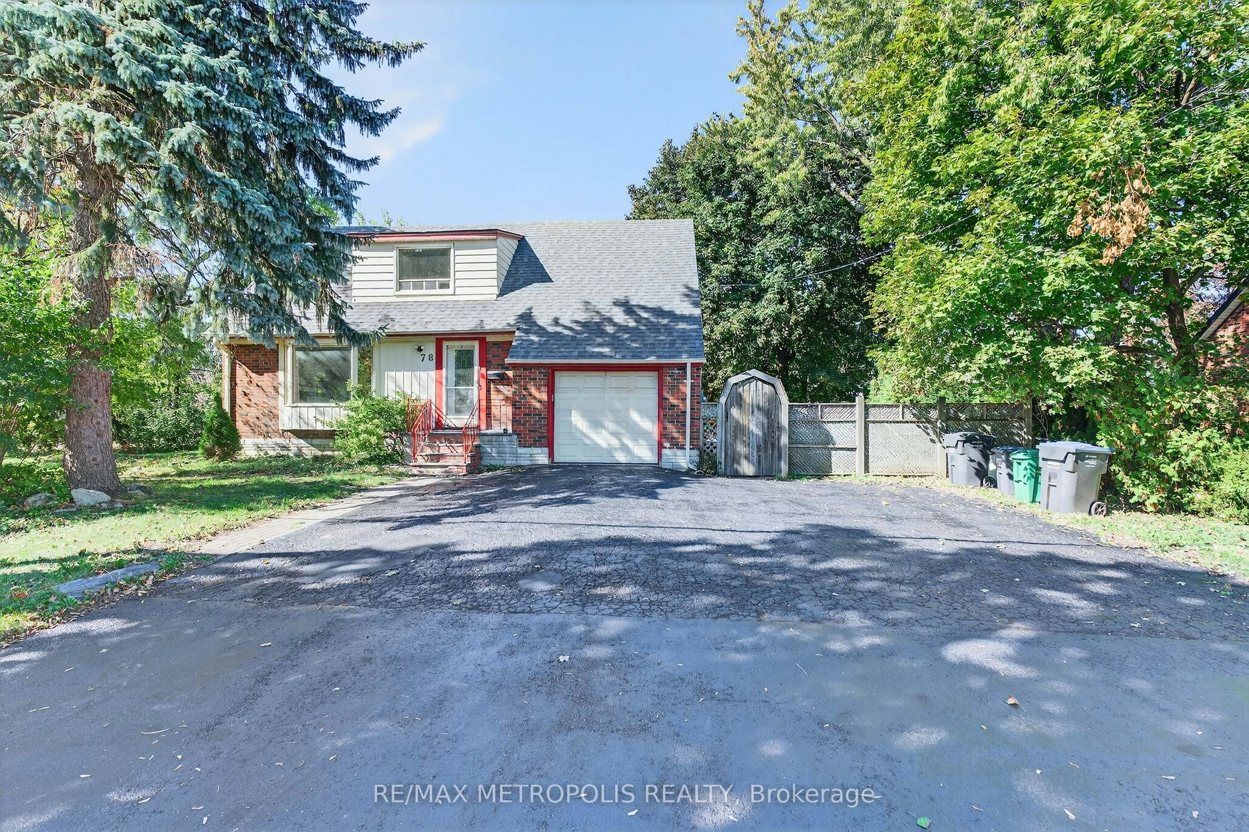 Main-78 Harold Street, Brampton, ON, L6Y 1E4 - 2