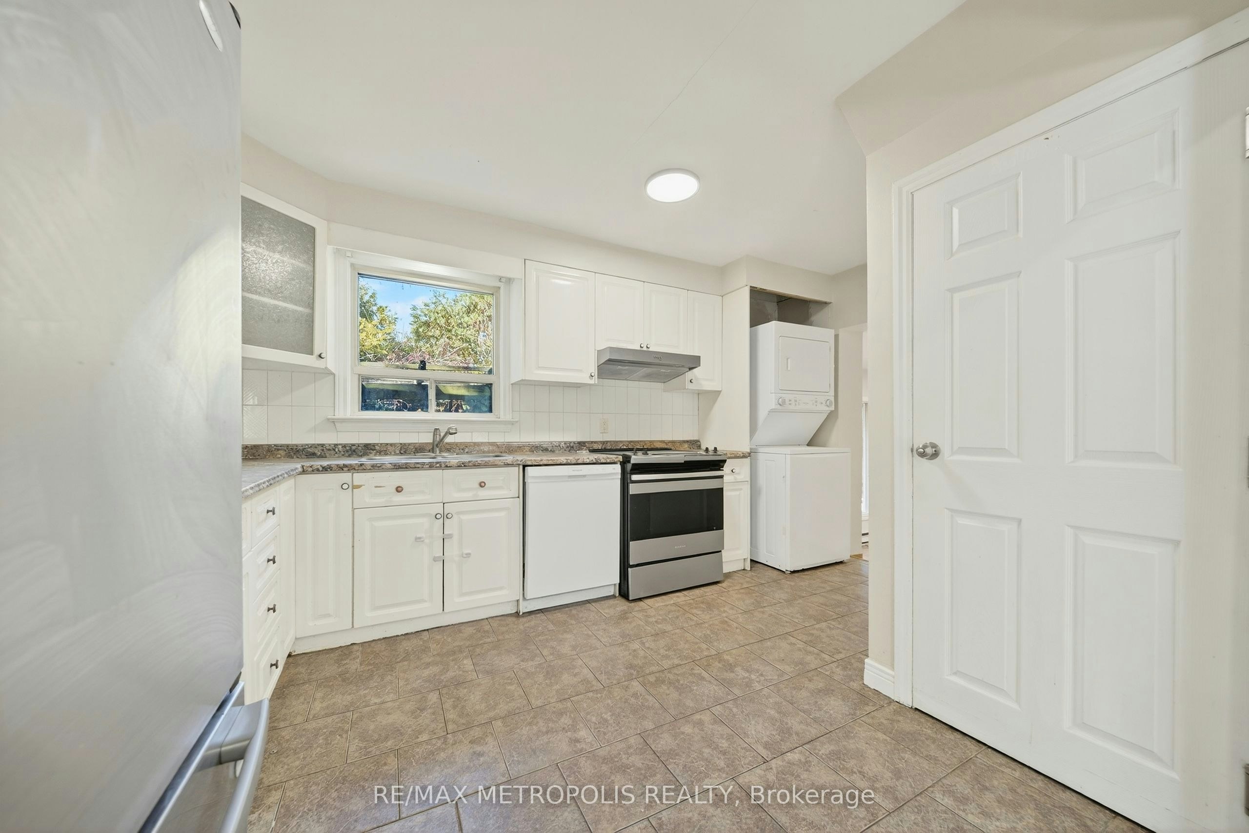 Main-78 Harold Street, Brampton, ON, L6Y 1E4 - 12