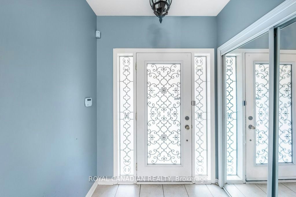 22 Bay Breeze Drive, Brampton, ON, L6R 0M1 - 7