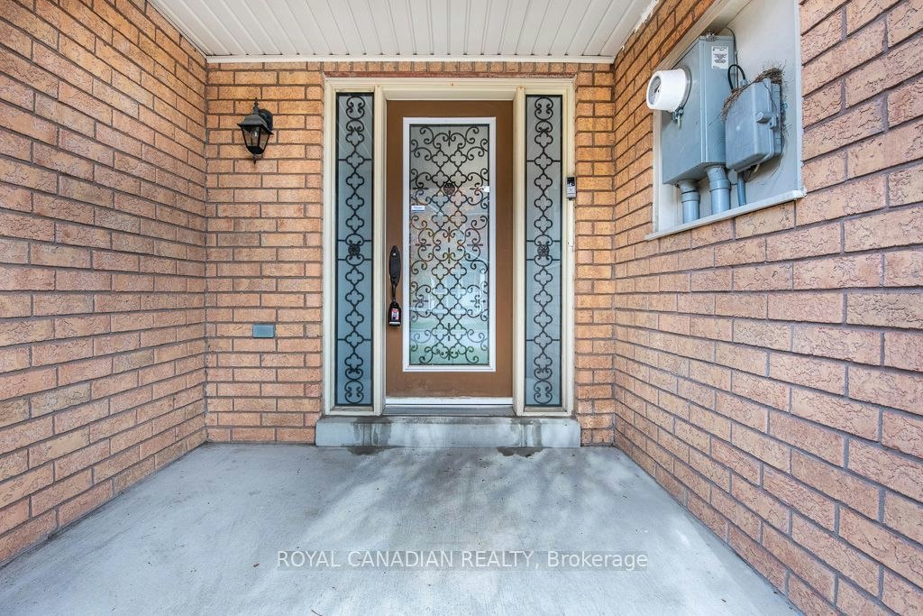 22 Bay Breeze Drive, Brampton, ON, L6R 0M1 - 6