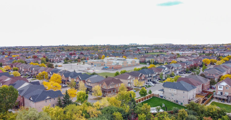 22 Bay Breeze Drive, Brampton, ON, L6R 0M1 - 48