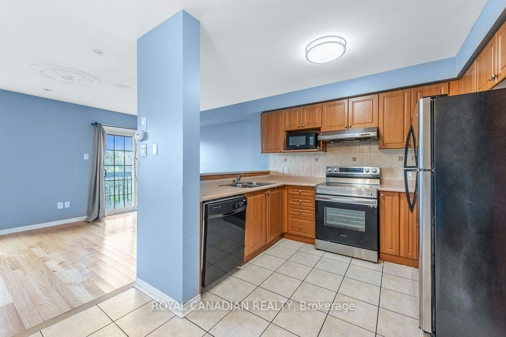 22 Bay Breeze Drive, Brampton, ON, L6R 0M1 - 13