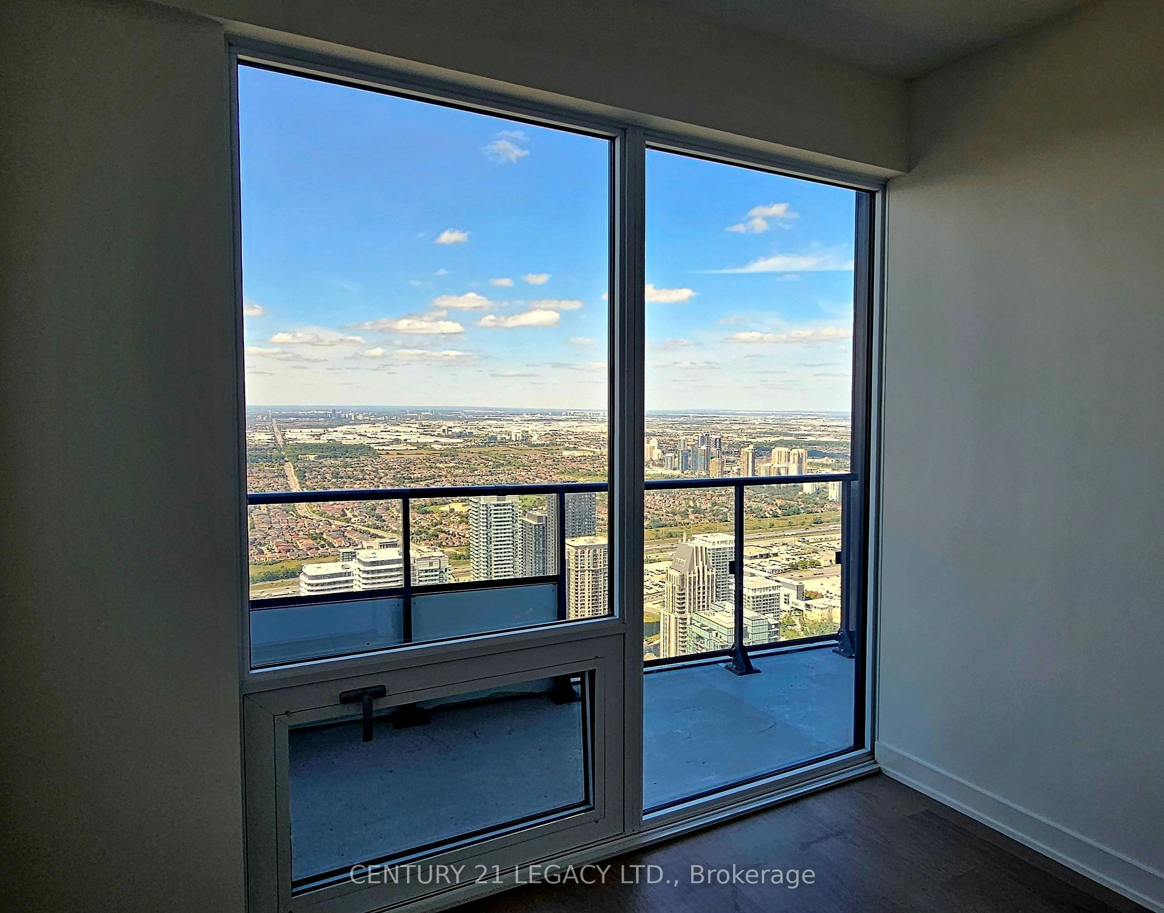 7505-448 Burnhamthorpe Road W, Mississauga, ON, L5B 0R4 - 7