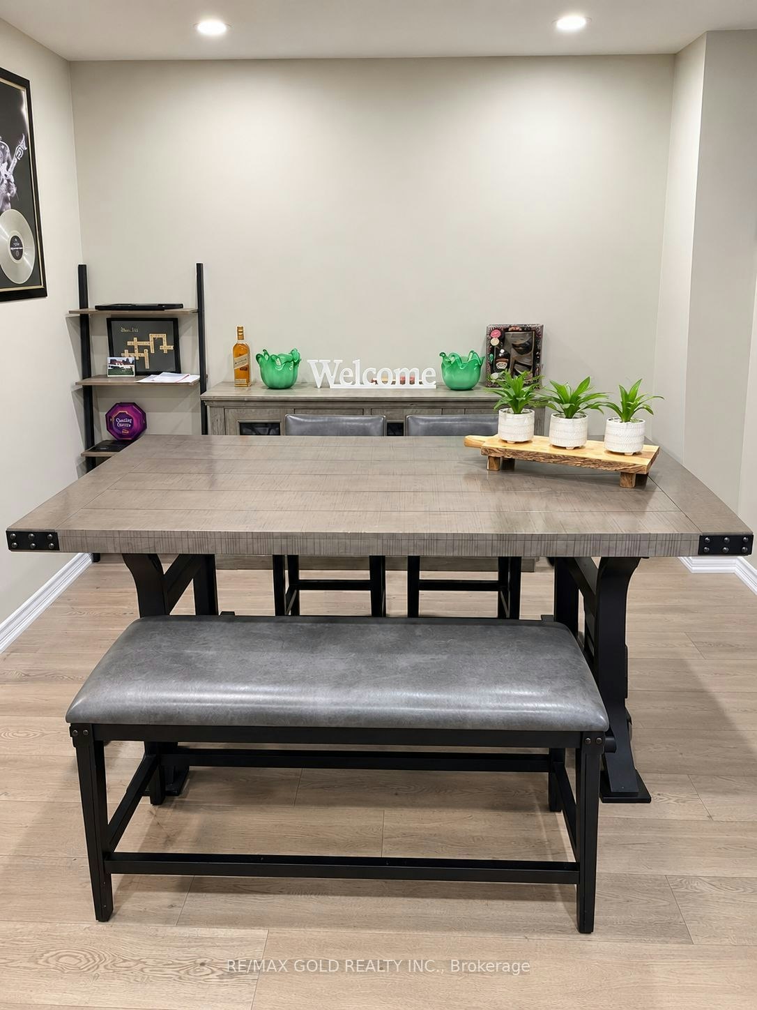 97 Banting Crescent, Brampton, ON, L6Y 2M3 4
