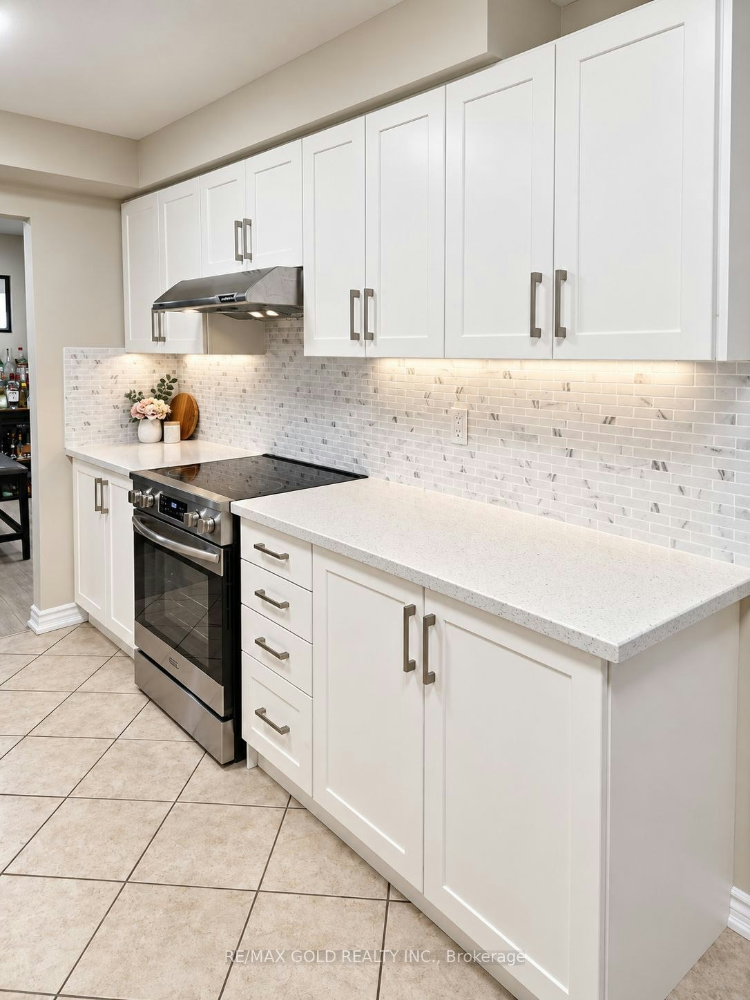 97 Banting Crescent, Brampton, ON, L6Y 2M3 2