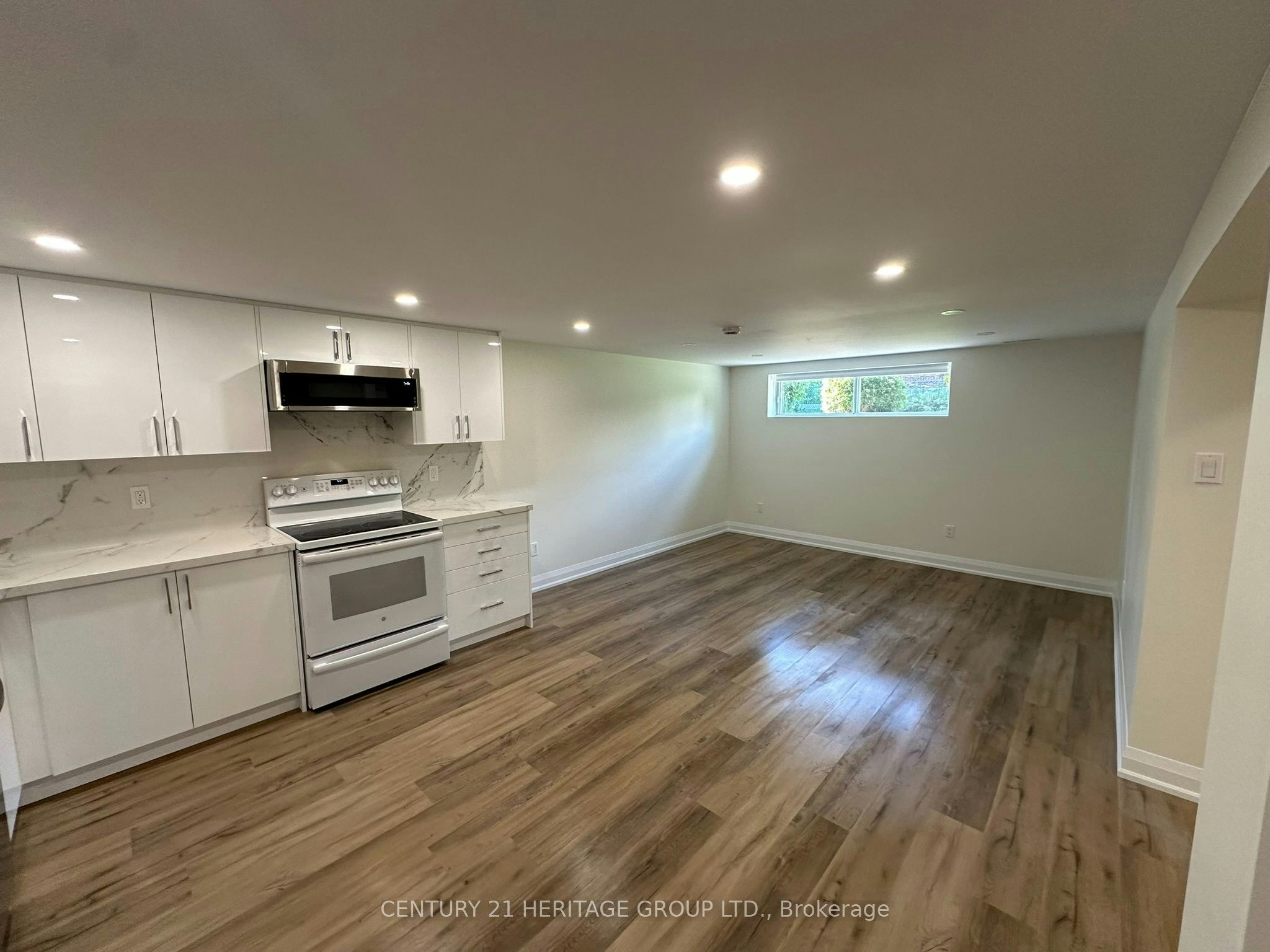Basement-49 Larstone Avenue, Toronto, ON, M8Z 2N7 - 2