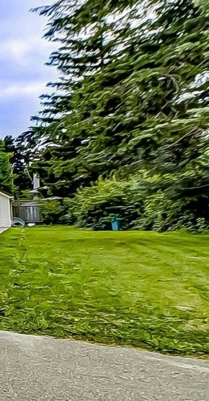 2232 Dixie Road, Mississauga, ON, L4Y 1Z4