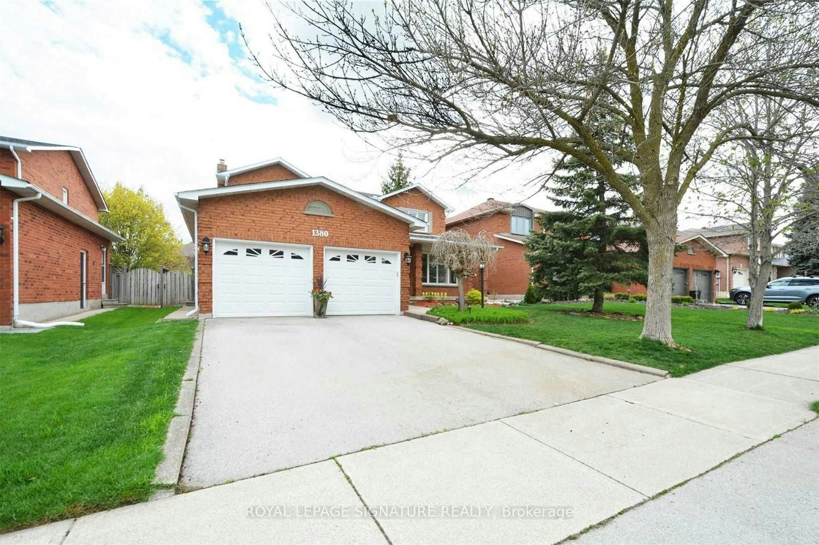 1380 Windrush Drive, Oakville, ON, L6M 1W8