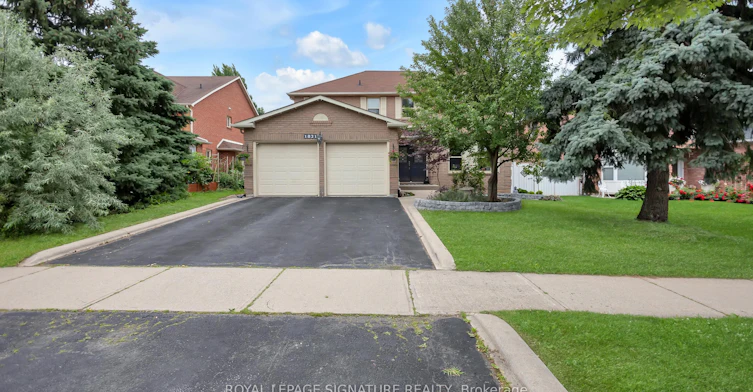 1821 Pilgrims Way, Oakville, ON, L6M 1X2 - 2