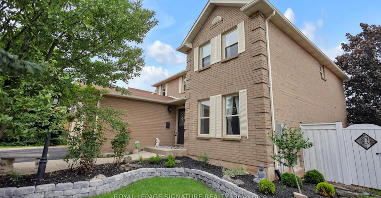 1821 Pilgrims Way, Oakville, ON, L6M 1X2 - 5