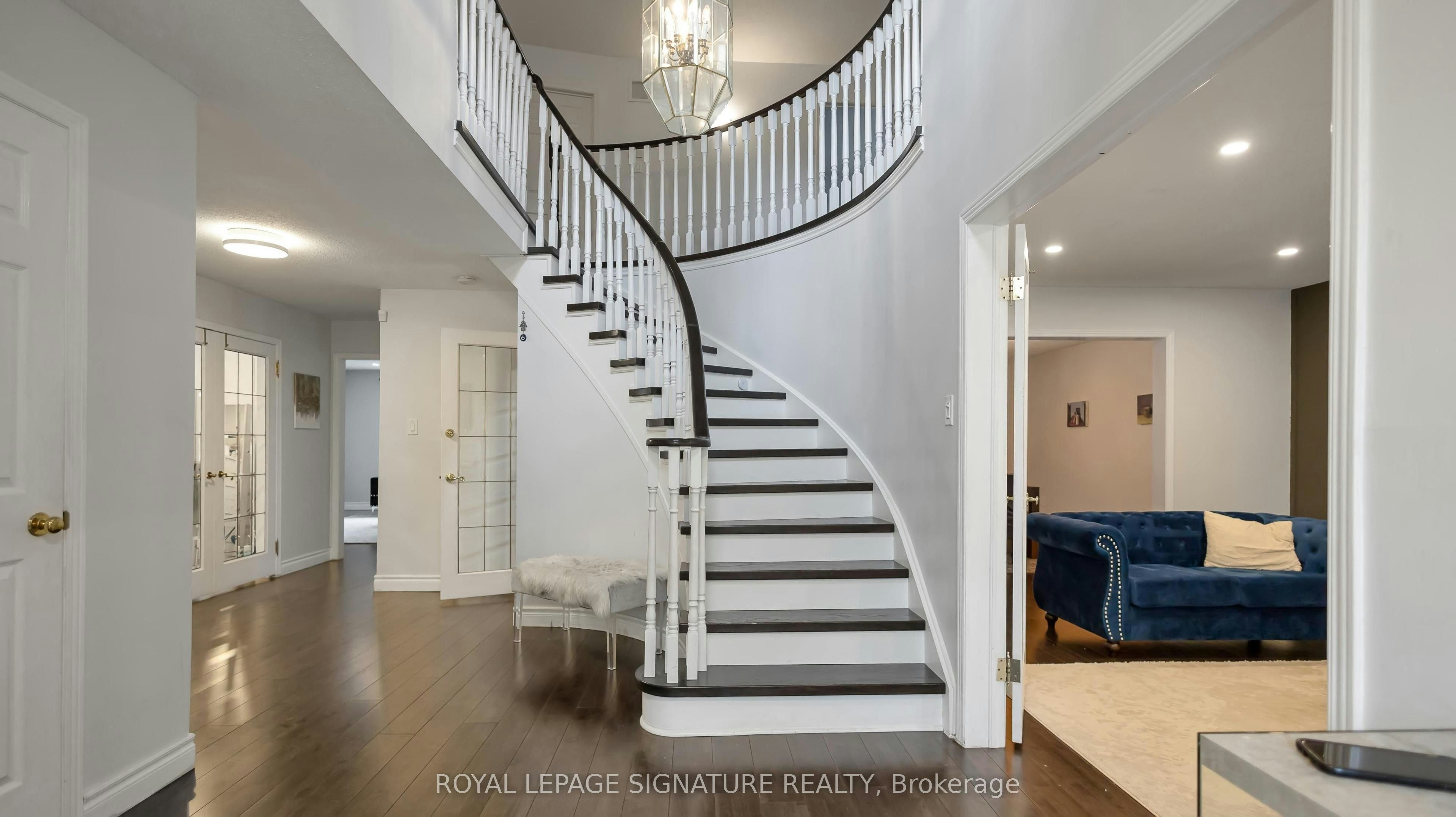 1821 Pilgrims Way, Oakville, ON, L6M 1X2 - 6