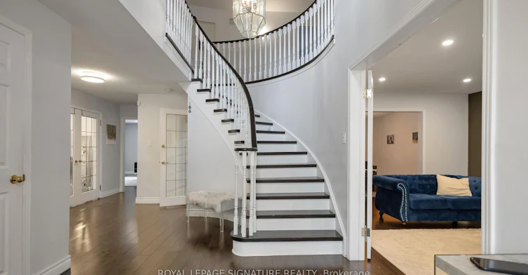 1821 Pilgrims Way, Oakville, ON, L6M 1X2 - 6
