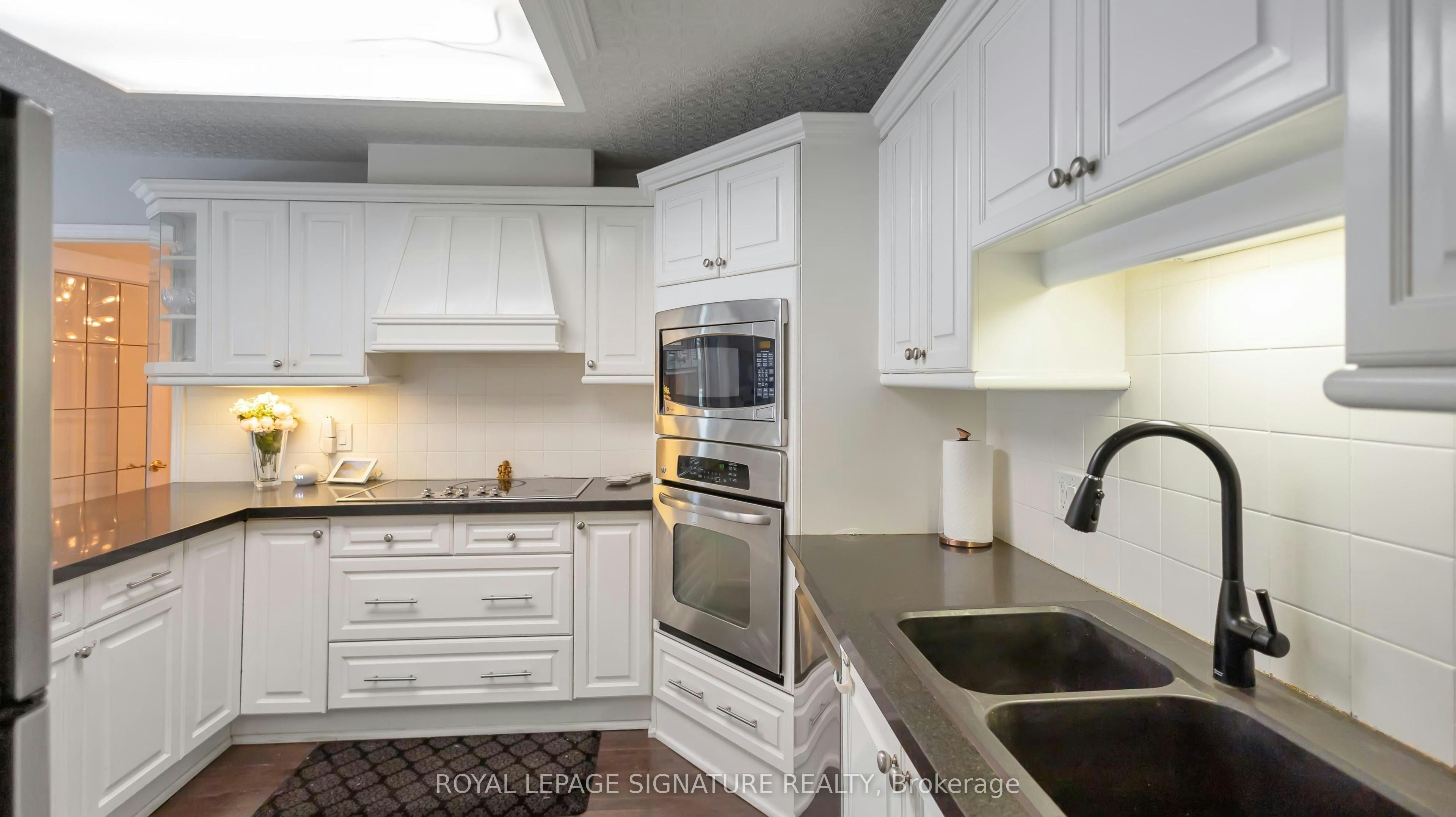 1821 Pilgrims Way, Oakville, ON, L6M 1X2 - 12
