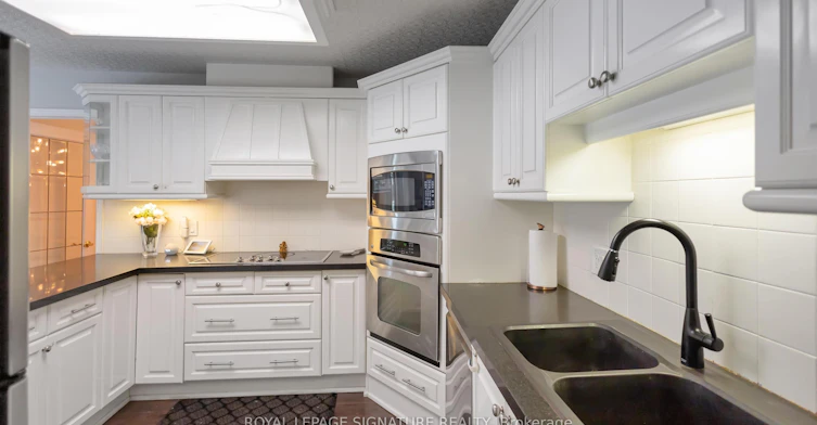 1821 Pilgrims Way, Oakville, ON, L6M 1X2 - 12