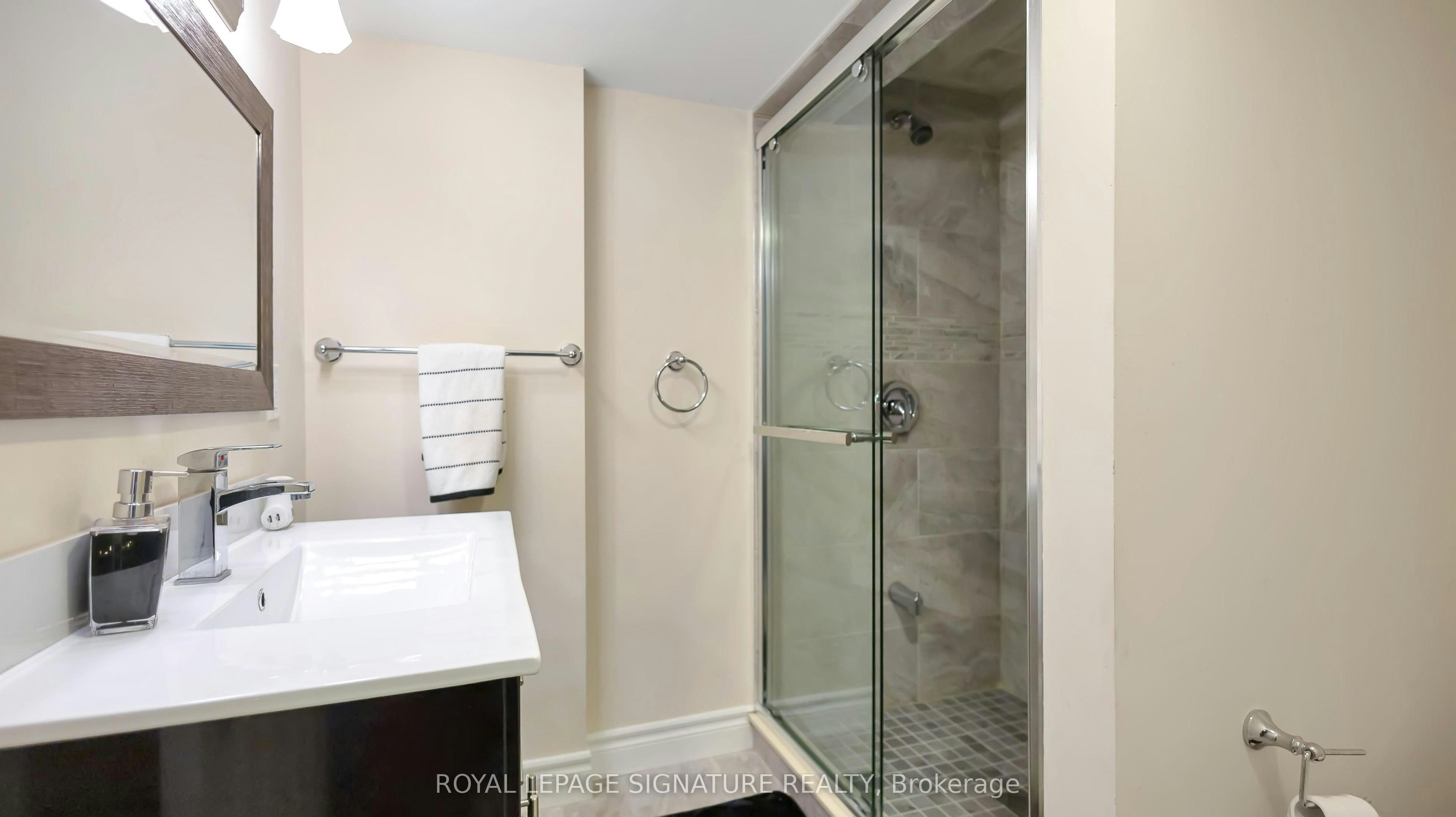 1821 Pilgrims Way, Oakville, ON, L6M 1X2 - 32