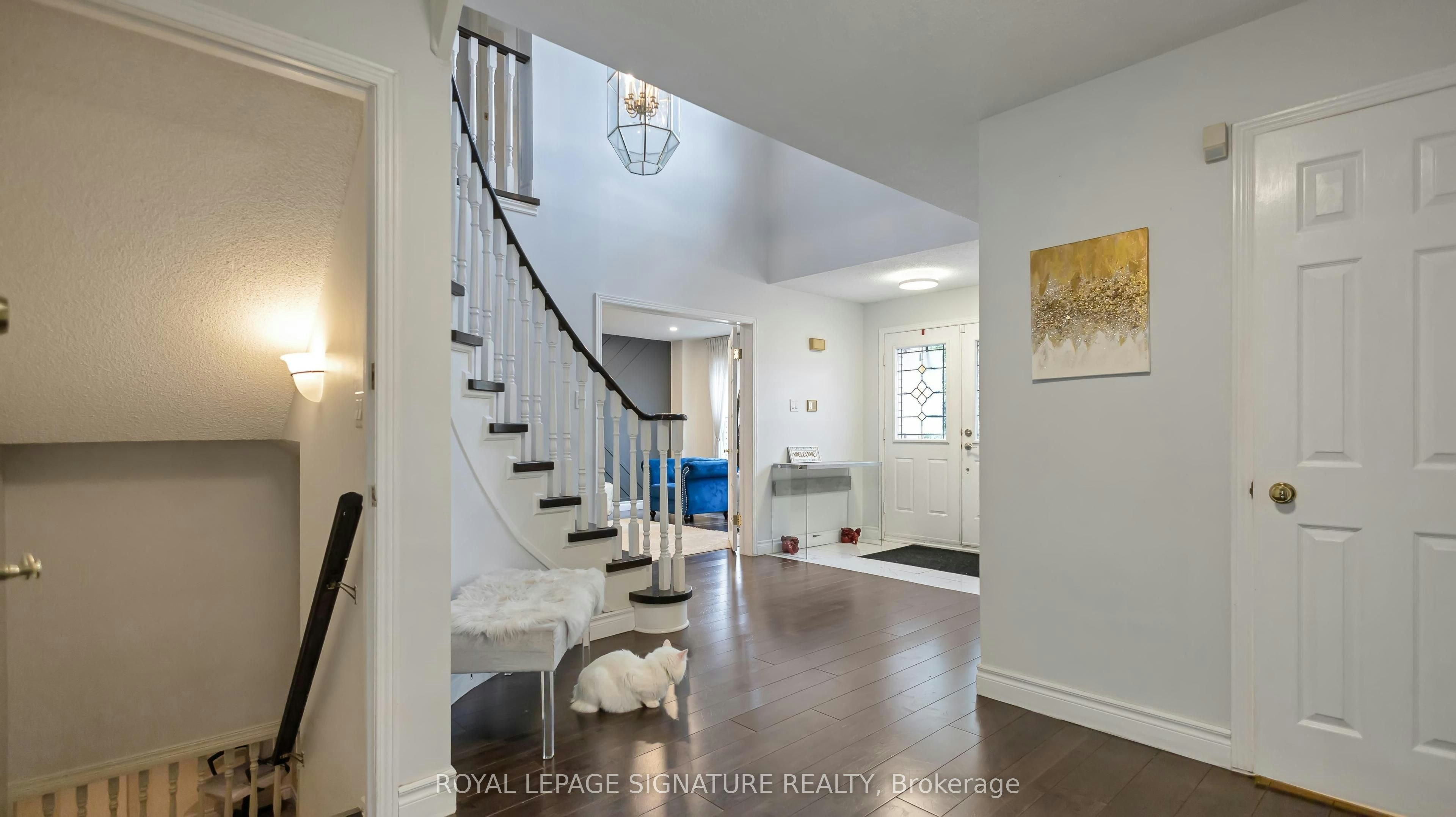 1821 Pilgrims Way, Oakville, ON, L6M 1X2