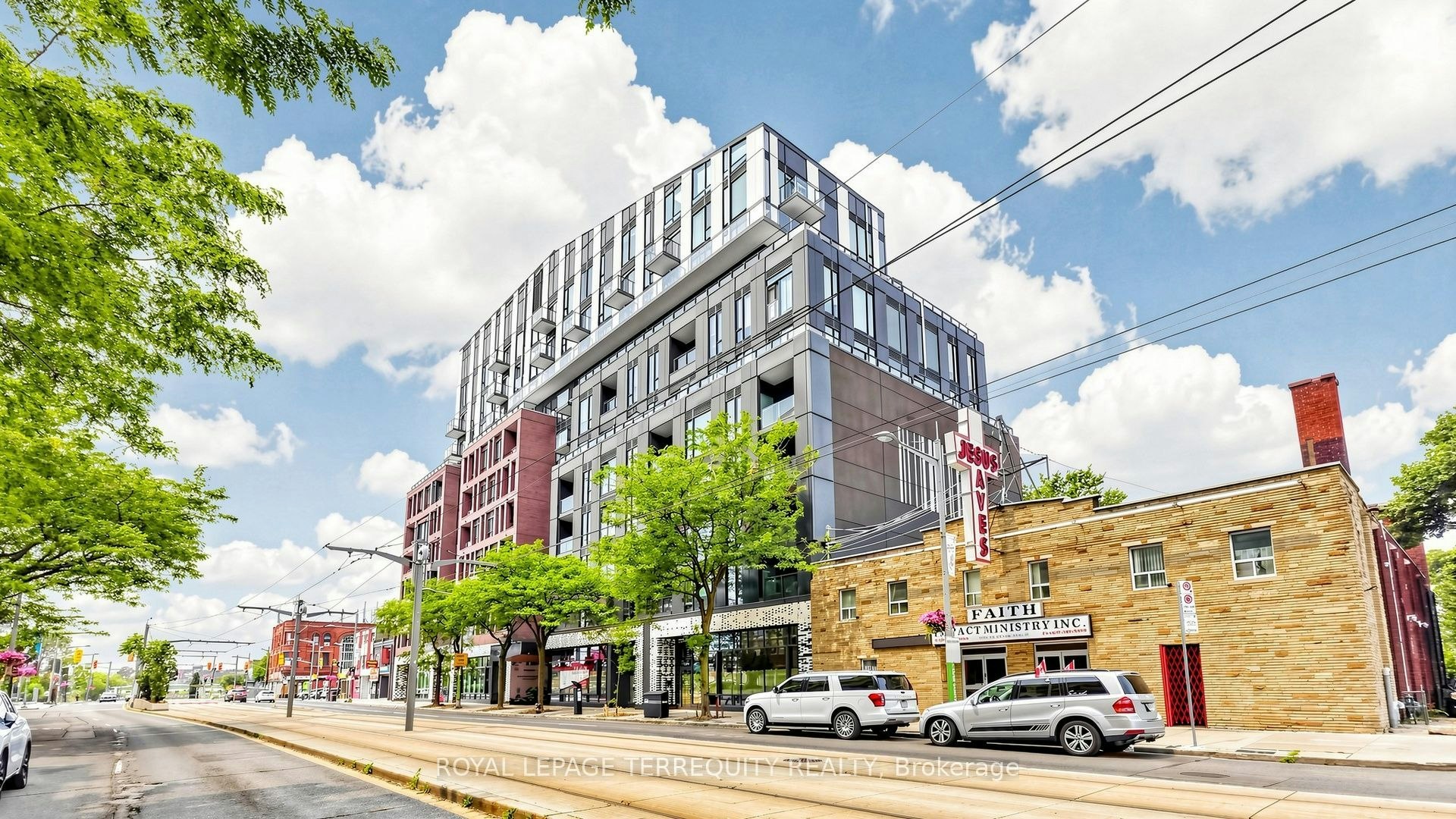 417-1808 St Clair Avenue W, Toronto, ON, M6N 0C1