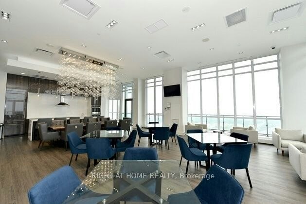 2501-10 Park Lawn Road, Toronto, ON, M8Y 3H8 - 11