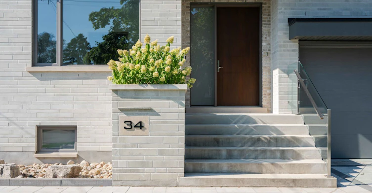 34 Edgecroft Road, Toronto, ON, M8Z 2B6 - 2