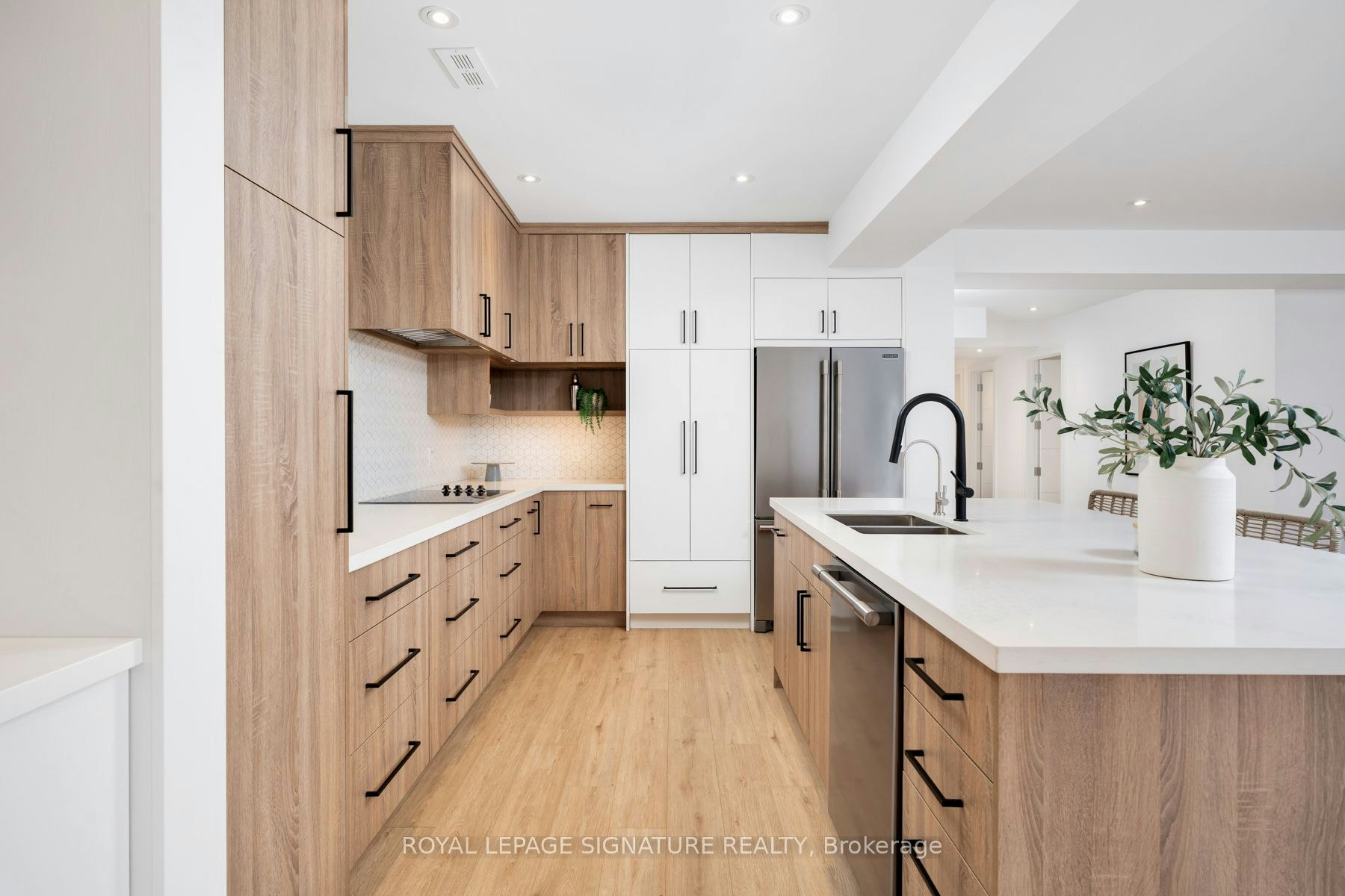 34 Edgecroft Road, Toronto, ON, M8Z 2B6 - 43