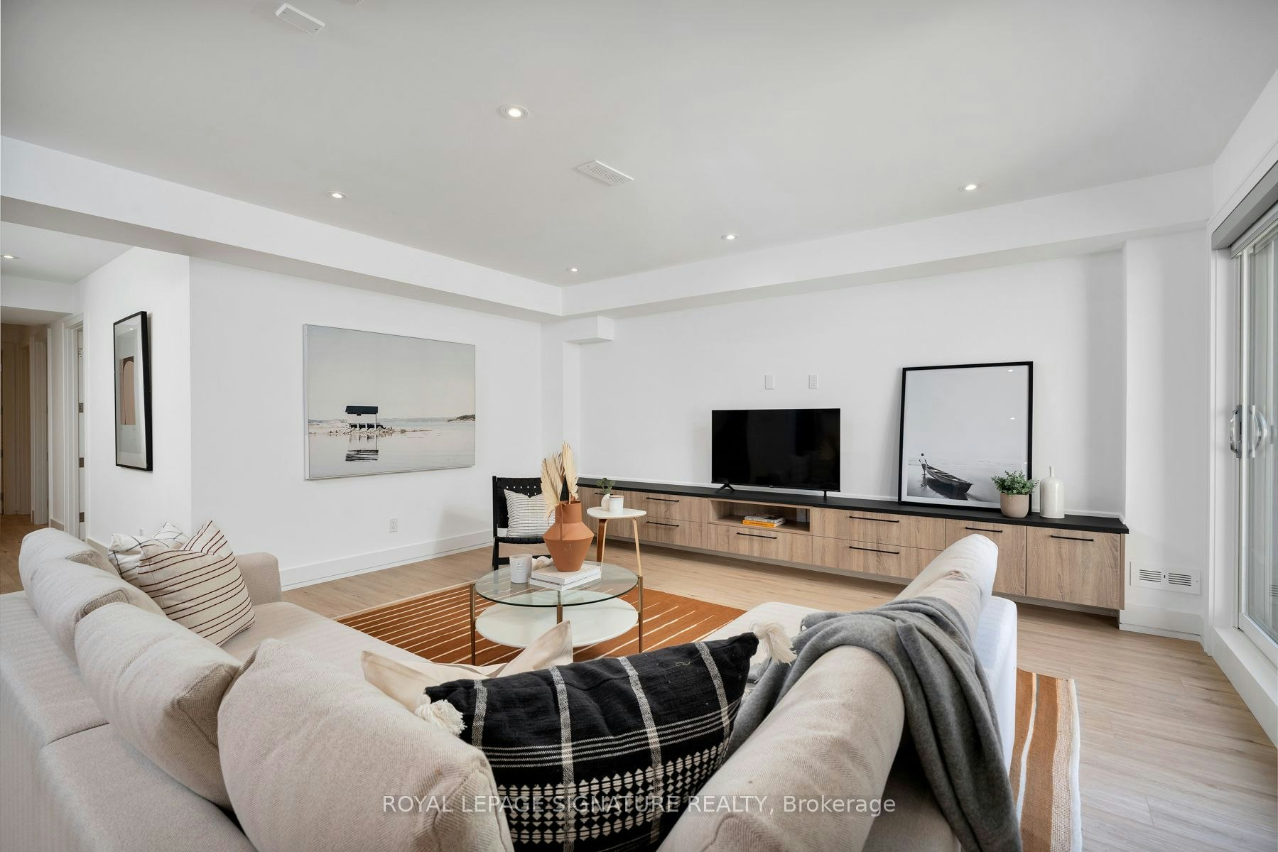34 Edgecroft Road, Toronto, ON, M8Z 2B6 - 41