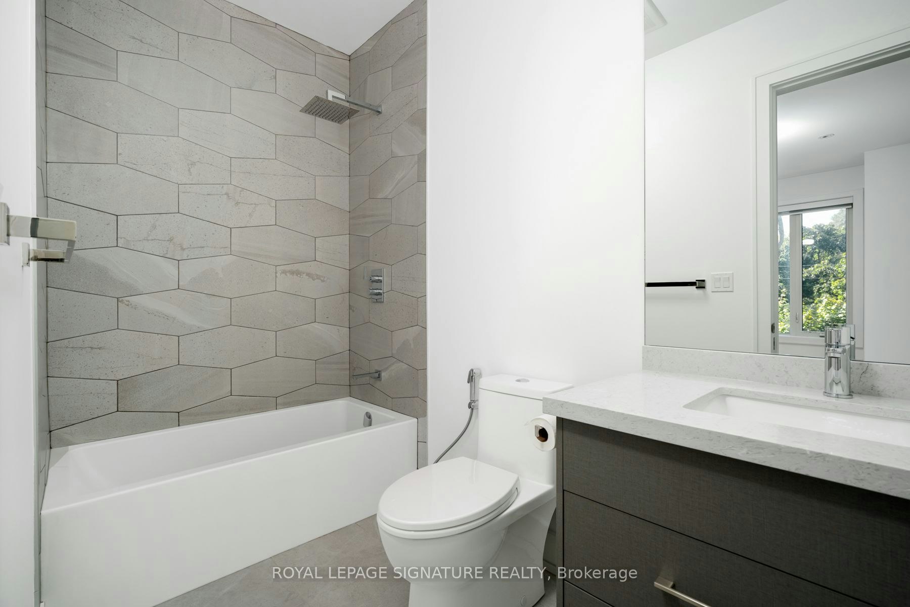 34 Edgecroft Road, Toronto, ON, M8Z 2B6 - 39