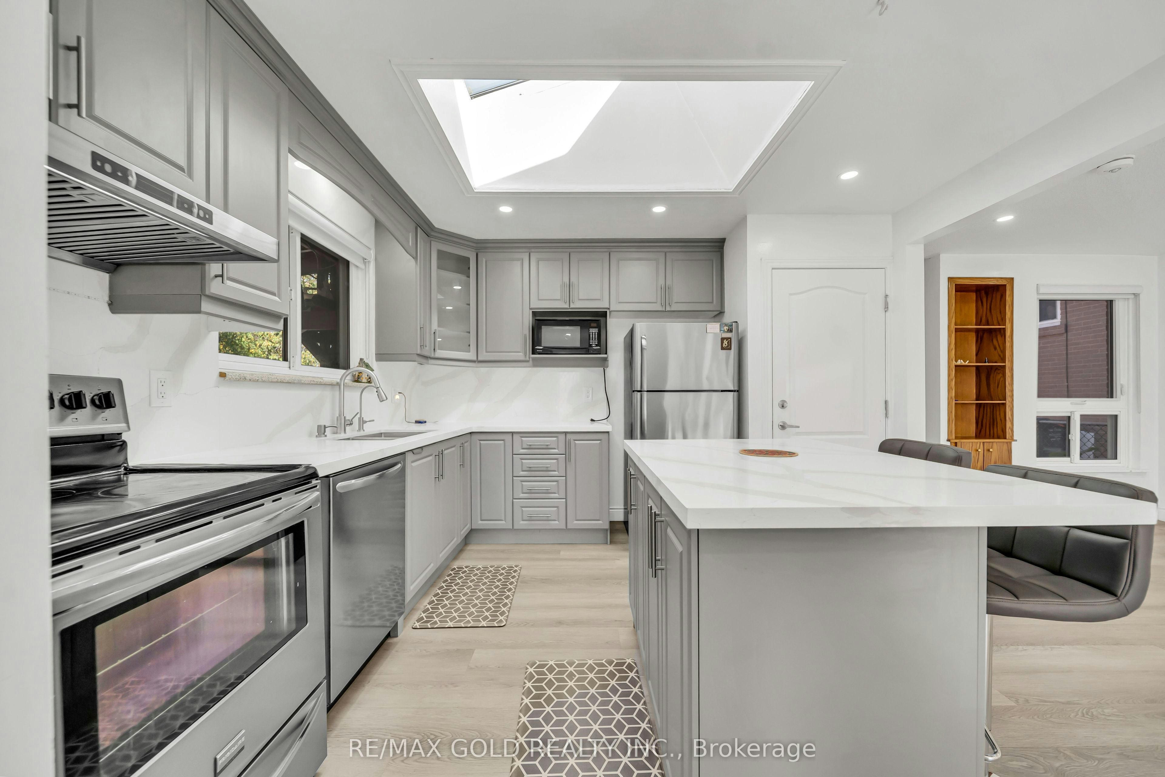Main-70 Glenmore Crescent, Brampton, ON, L6S 1H8 - 10
