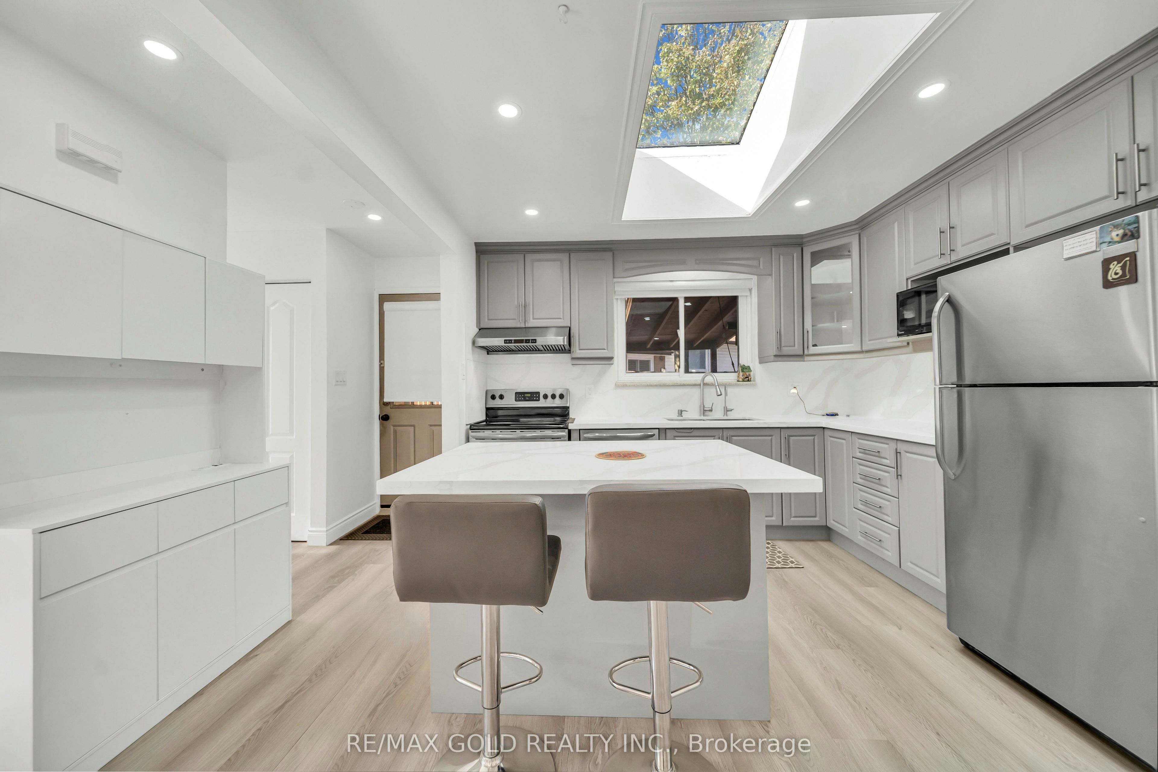 Main-70 Glenmore Crescent, Brampton, ON, L6S 1H8 - 15