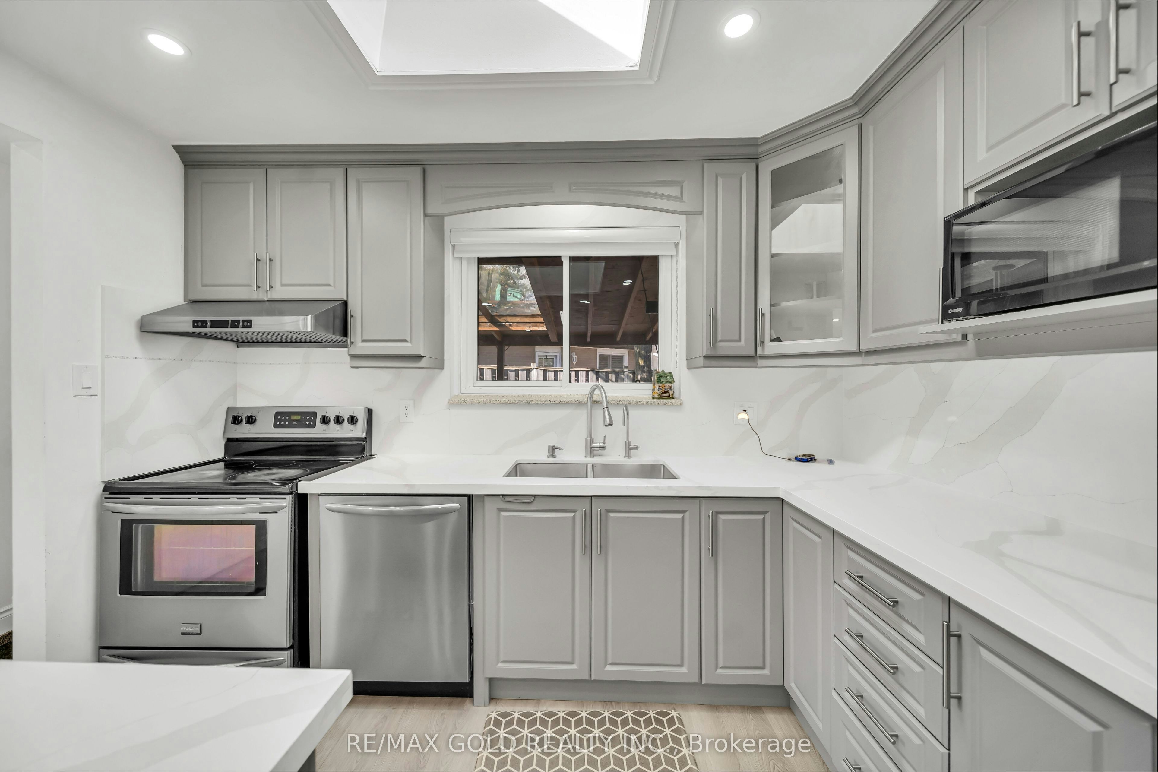 Main-70 Glenmore Crescent, Brampton, ON, L6S 1H8 - 12