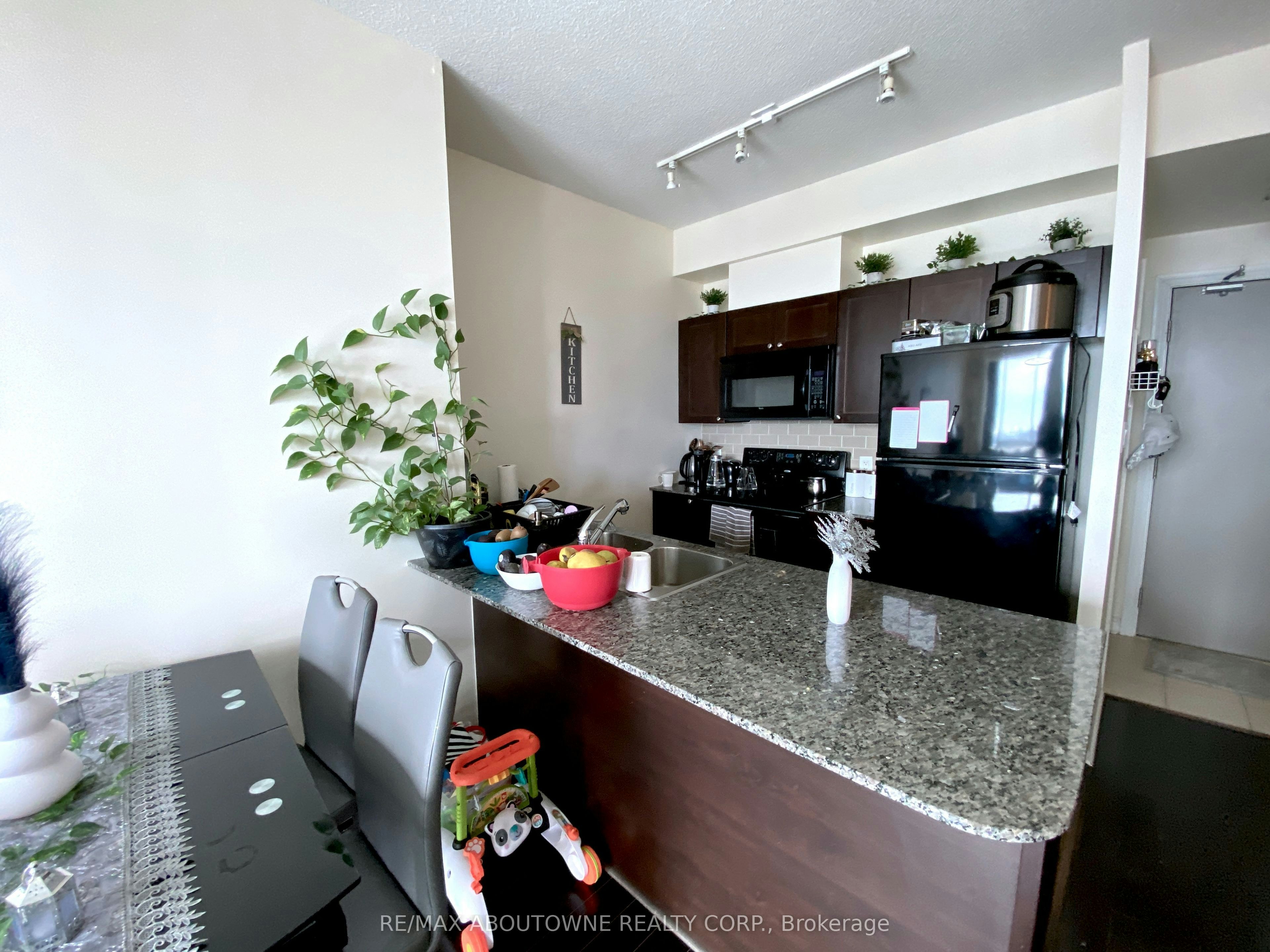 1712-3525 Kariya Drive, Mississauga, ON, L5B 0C2 - 9