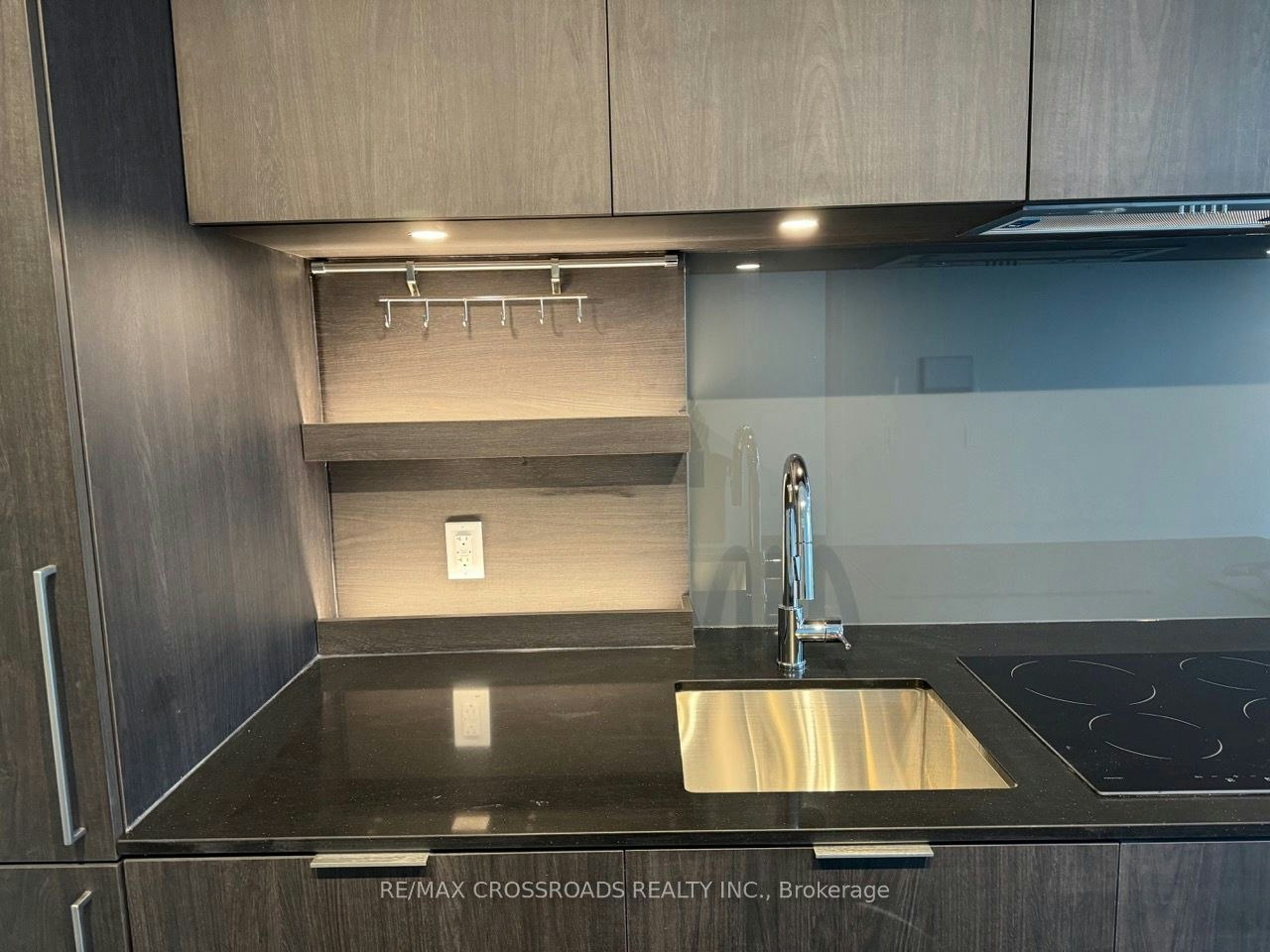 612-28 Ann Street, Mississauga, ON, L5G 0E1 - 8