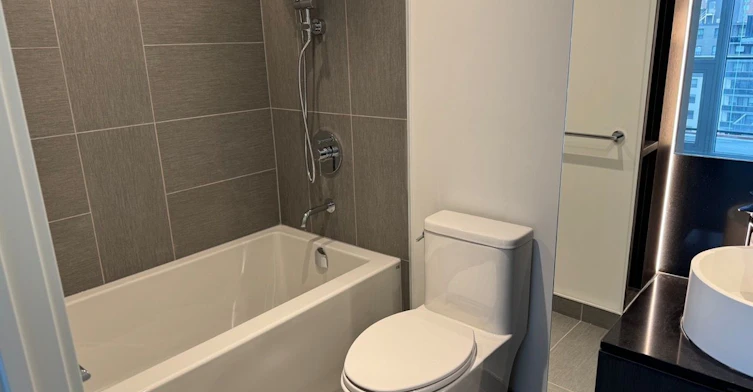 612-28 Ann Street, Mississauga, ON, L5G 0E1 - 12