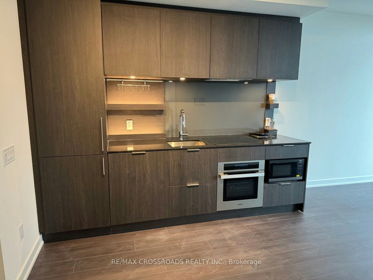 612-28 Ann Street, Mississauga, ON, L5G 0E1 - 6