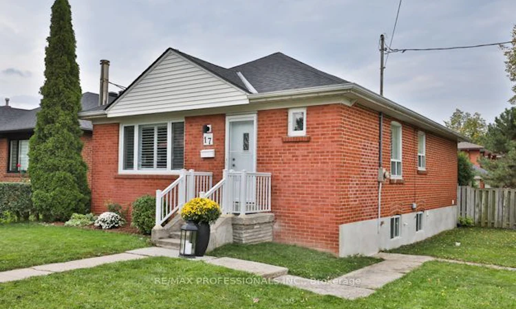 17 Loney Avenue