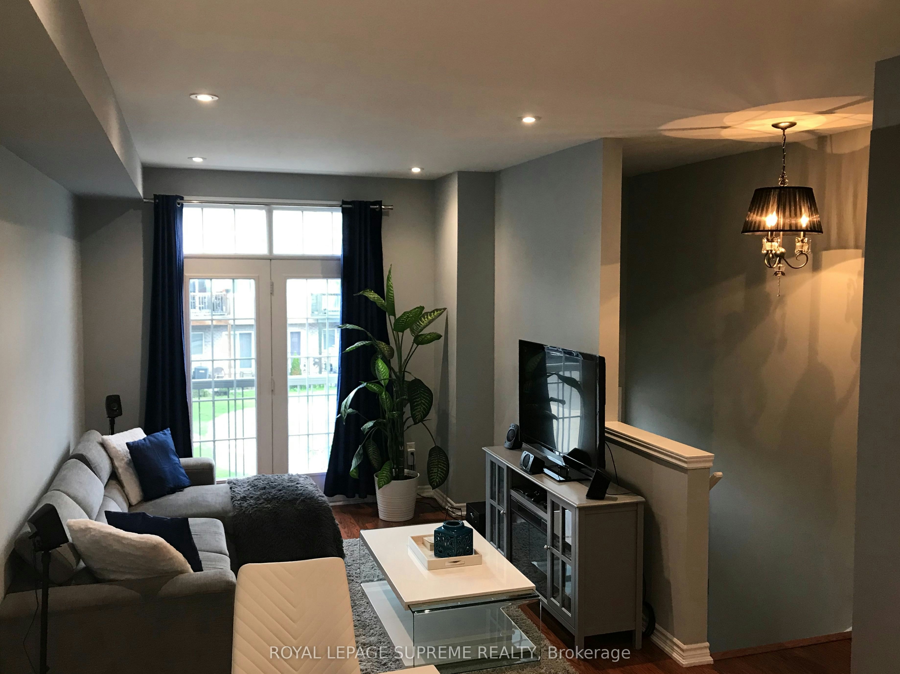 30 Pont Lane, Toronto, ON, M9N 0A7 - 3